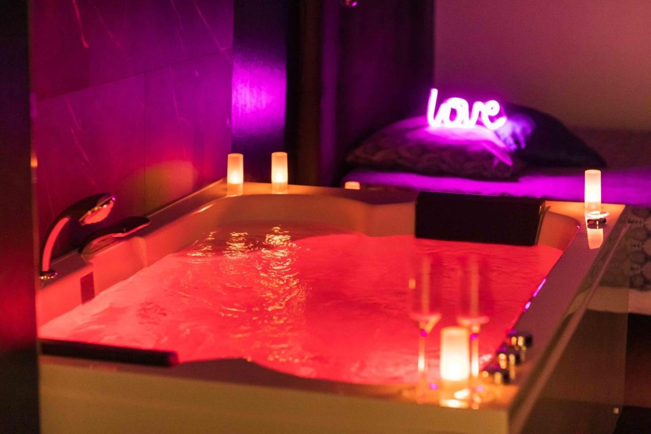 * Spa & Detente # Suite Privee # Tours # Netflix * Esterno foto