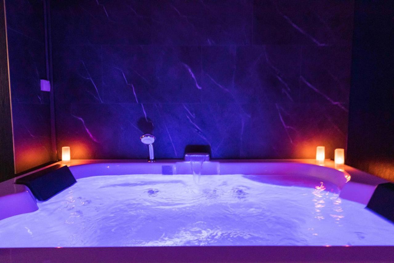 * Spa & Detente # Suite Privee # Tours # Netflix * Esterno foto