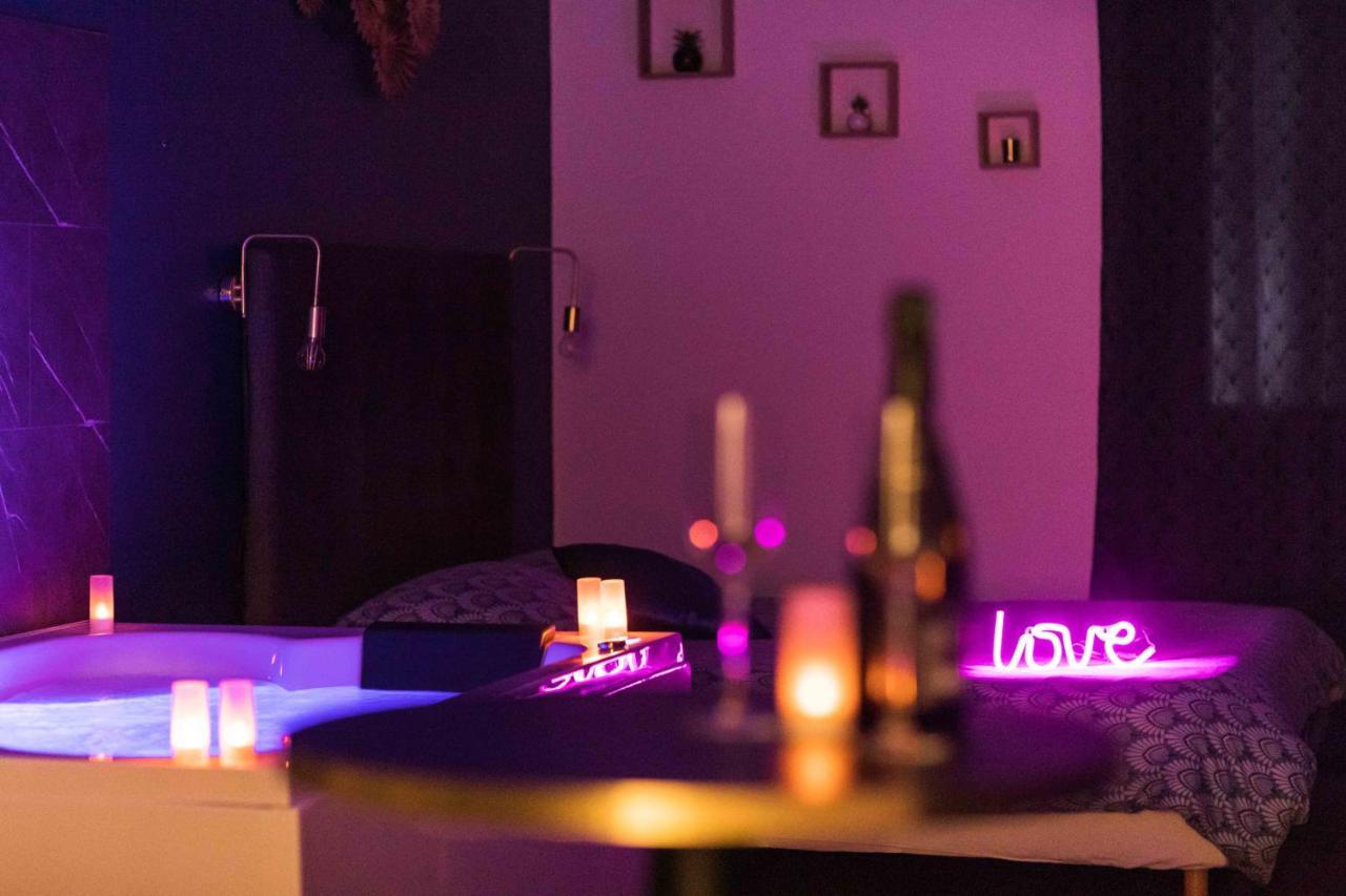 * Spa & Detente # Suite Privee # Tours # Netflix * Esterno foto